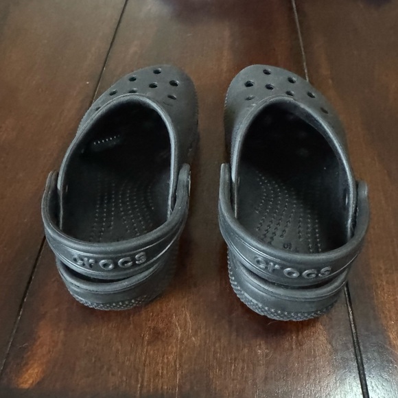 Kids Black Clogs Size 10 - Picture 5 of 8